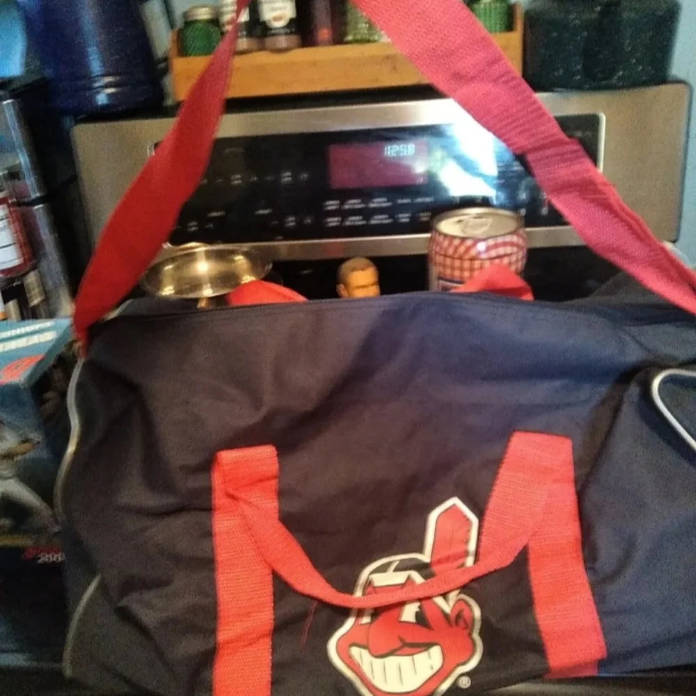 MLB Cleveland indians Collectors Duffle Bag New